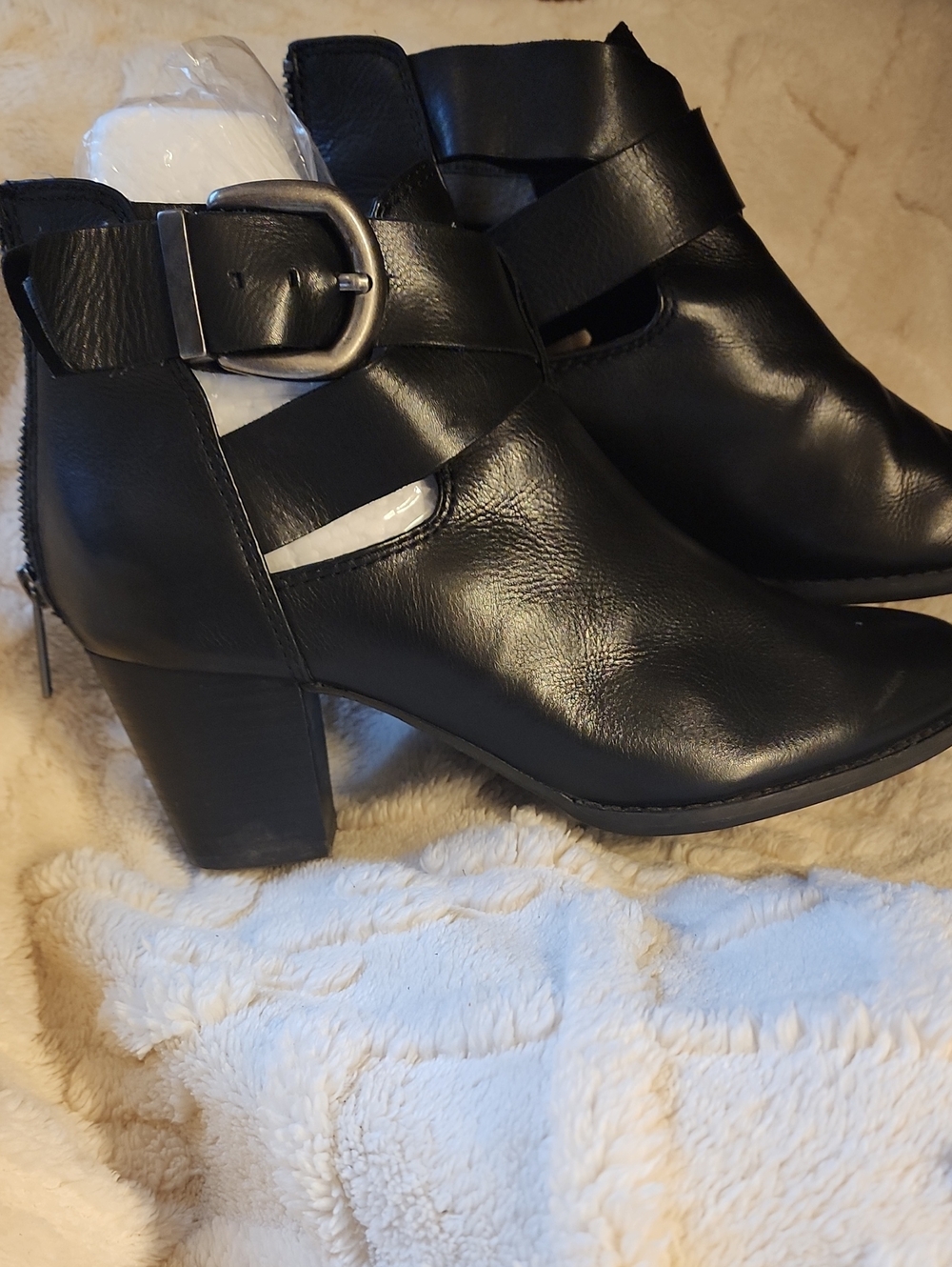 Vionic Black Buckle Heeled Ankle Boots US 9